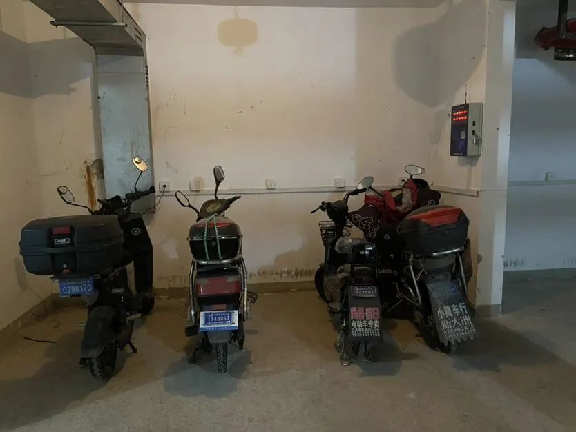 宝山这个小区为电瓶车充电出“妙招”(图3)