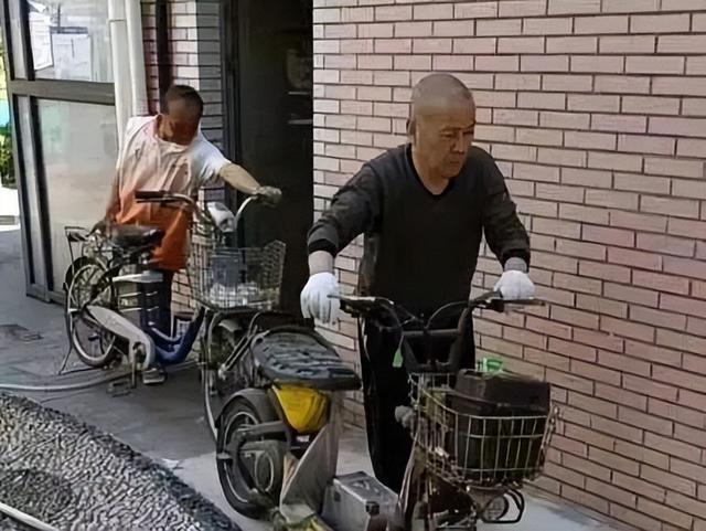 J9九游会：电动自行车安全治理再升级普陀的他们多措并举强落实(图2)