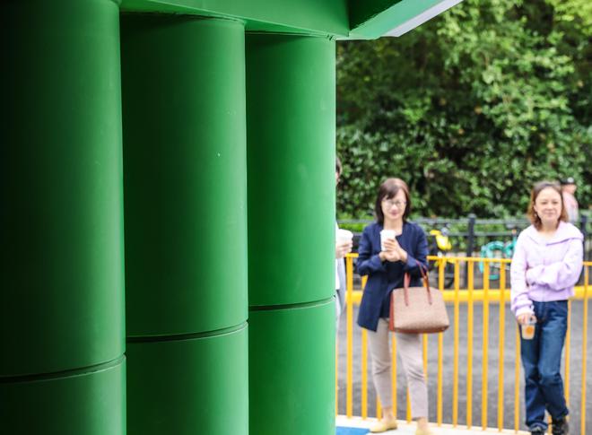 爆改破桥洞化身“多巴胺”梦核公园苏州河城市微更新空间成网红打卡地(图10)