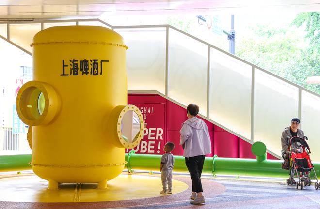 爆改破桥洞化身“多巴胺”梦核公园苏州河城市微更新空间成网红打卡地(图7)