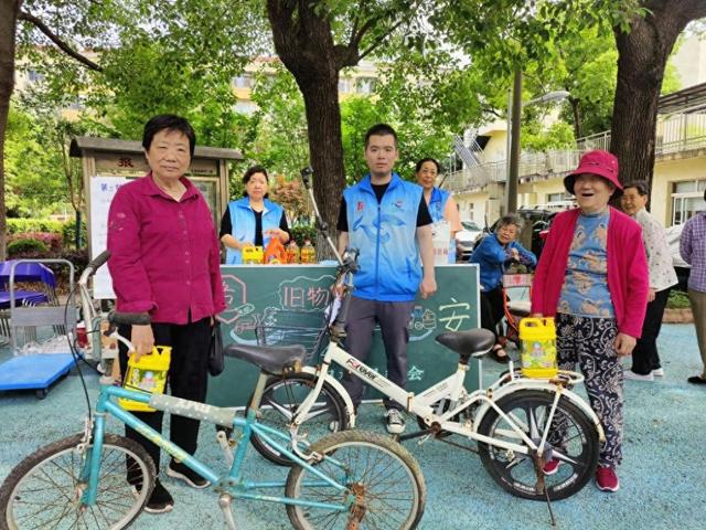 共建平安美丽社区他们在一线！