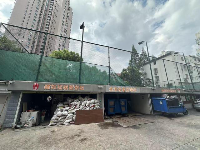 J9九游会：“片区网格”全覆盖！“卫生死角”理一理(图3)