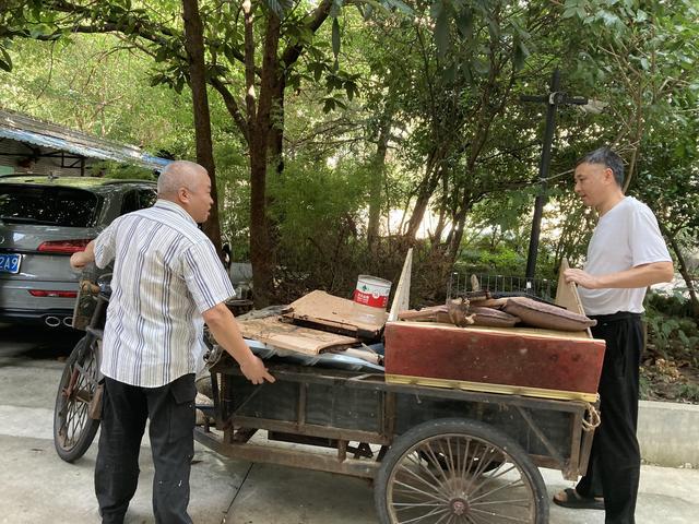 J9九游会：“片区网格”全覆盖！“卫生死角”理一理(图9)