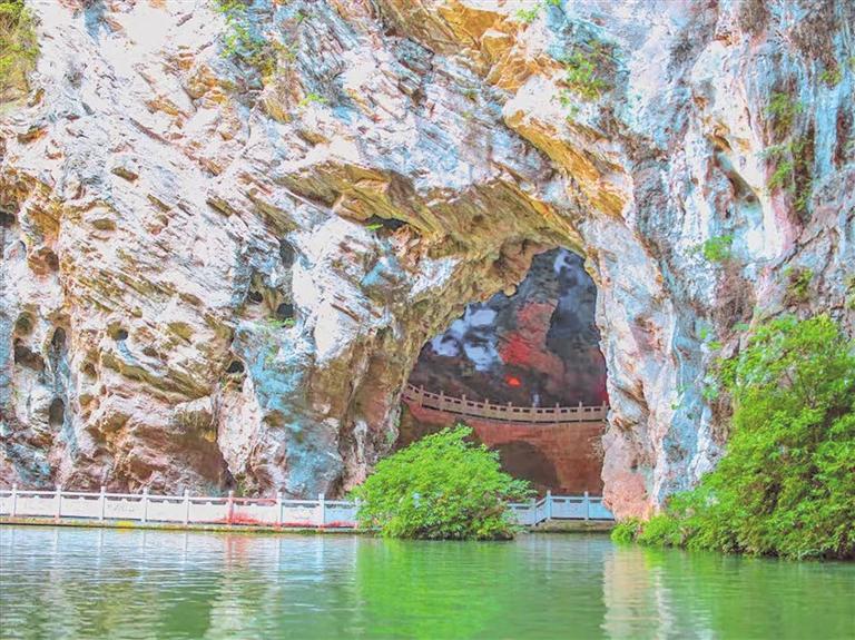 花溪：“生态立区”逐绿行(图3)