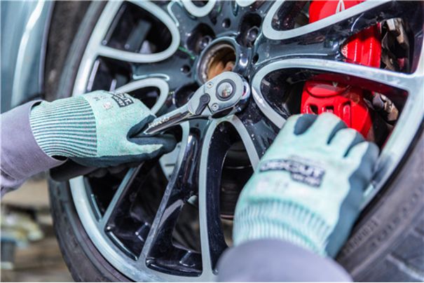 打不死的“看表换胎”(图3)