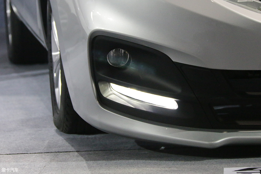 J9九游会：揭开裙底看本质金杯F50宝骏730拆解(图4)