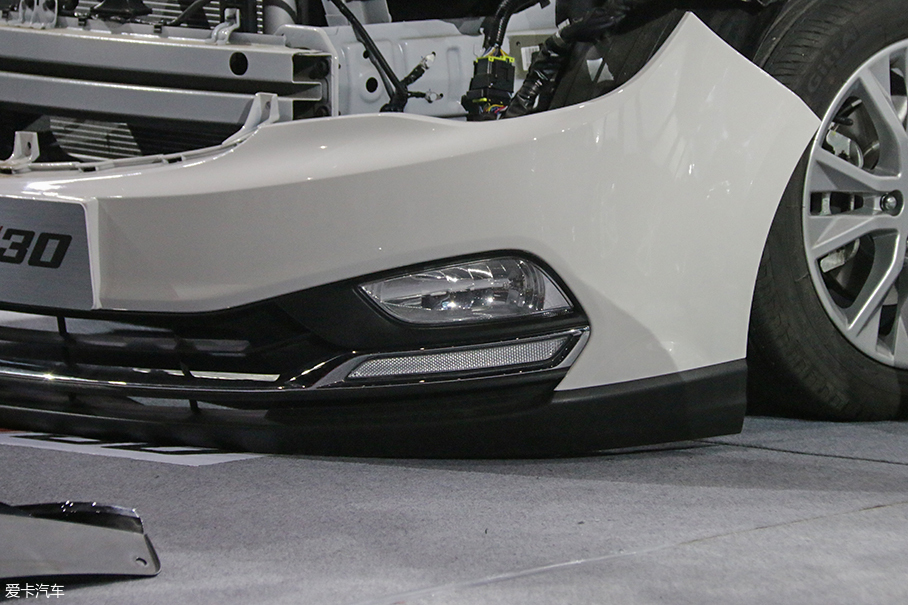 J9九游会：揭开裙底看本质金杯F50宝骏730拆解(图5)