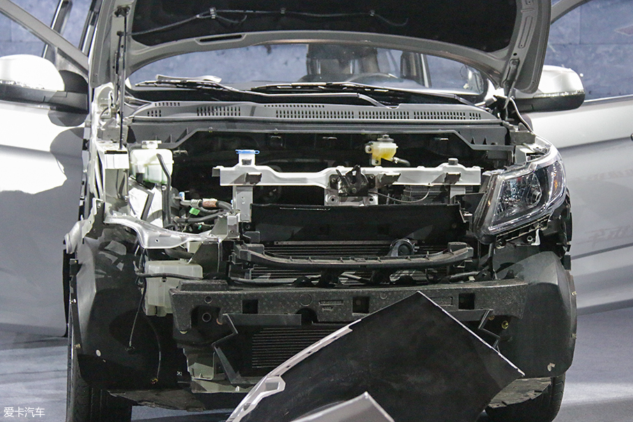 J9九游会：揭开裙底看本质金杯F50宝骏730拆解(图8)