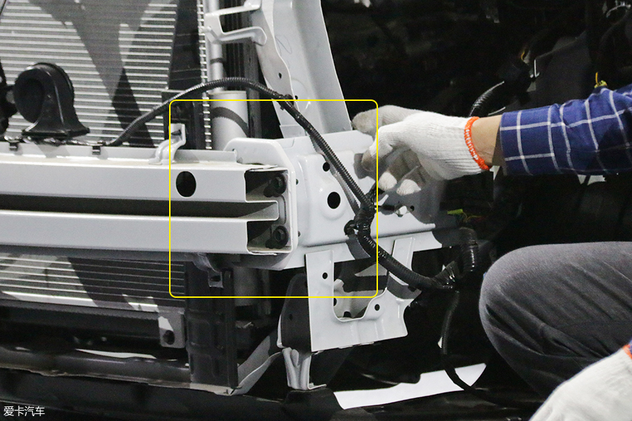 J9九游会：揭开裙底看本质金杯F50宝骏730拆解(图12)
