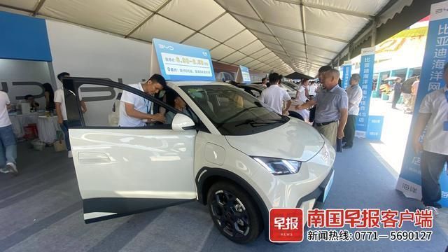 “以旧换新”激发活力南宁车市十月迎开门红(图2)