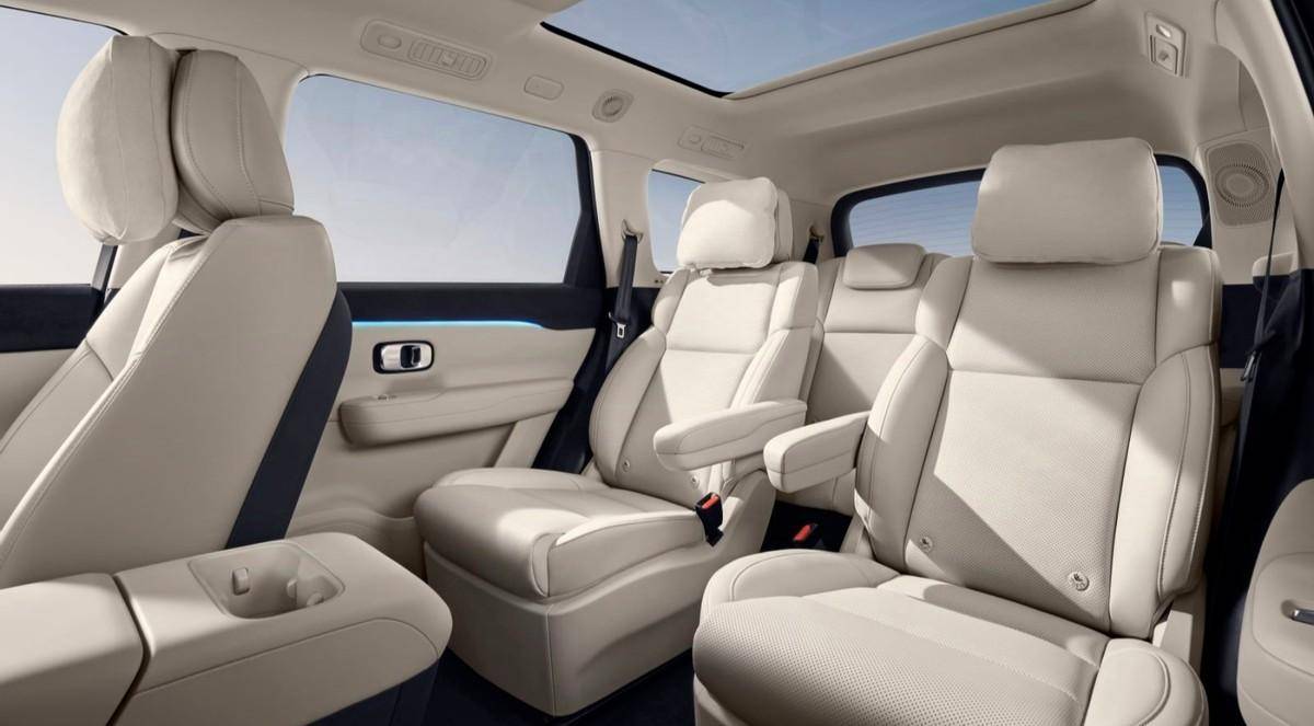 J9九游会：对谈汽车专家揭秘零跑C16车身结构配置用料有多大诚意？(图8)