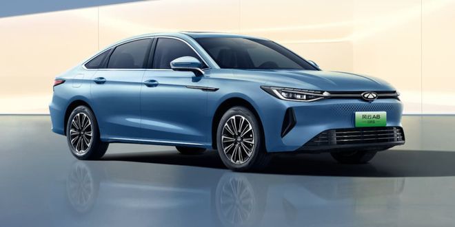 奇瑞风云A8远航版硬核拆解揭秘硬核安全与品质实力(图2)