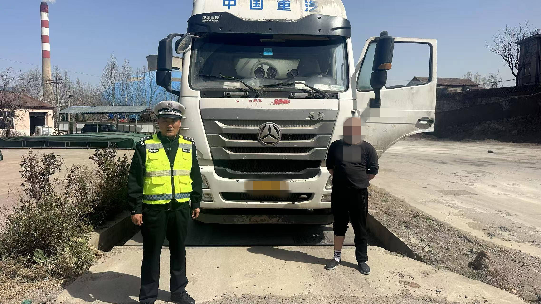 失驾上路、驾驶报废车博山交警一天查处4个大聪明(图2)