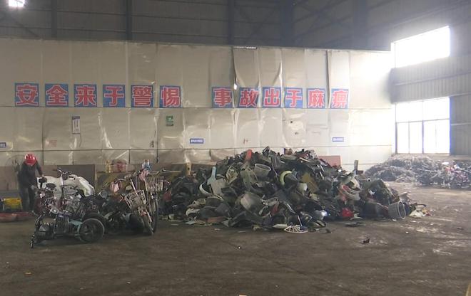 摇身一变全是“宝”！揭秘废旧车辆的“重生”之路→(图4)