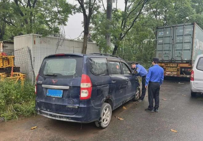 焕然一新！金华某区集中整治僵尸车(图2)