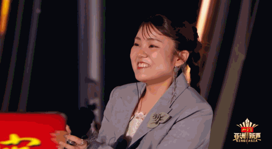 九游会J9：亚洲乐坛前后辈互相撑伞这才是我们想看到的未来(图24)