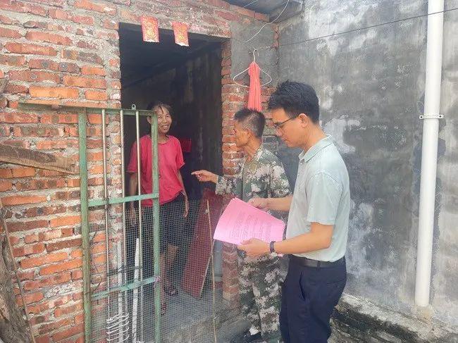 翻盆倒罐清积水、消杀打扫灭蚊虫！儋州干群齐行动→(图4)