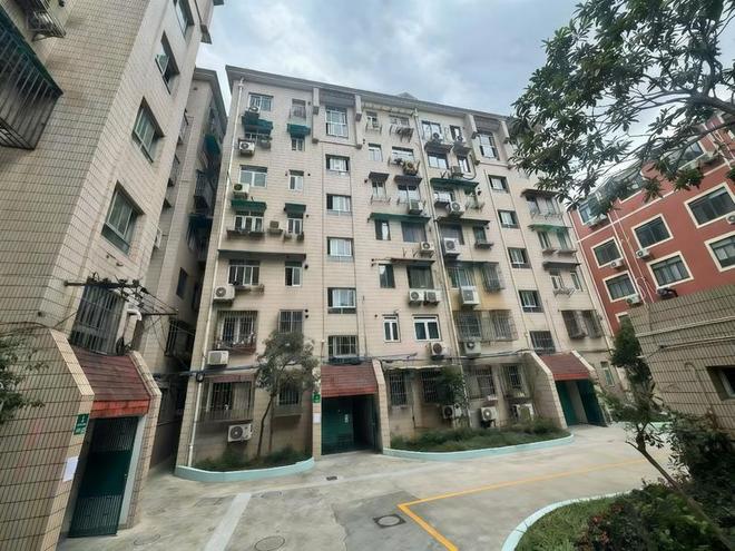 九游会J9：90%居民赞成！这个30岁老公寓告别“自治难题”