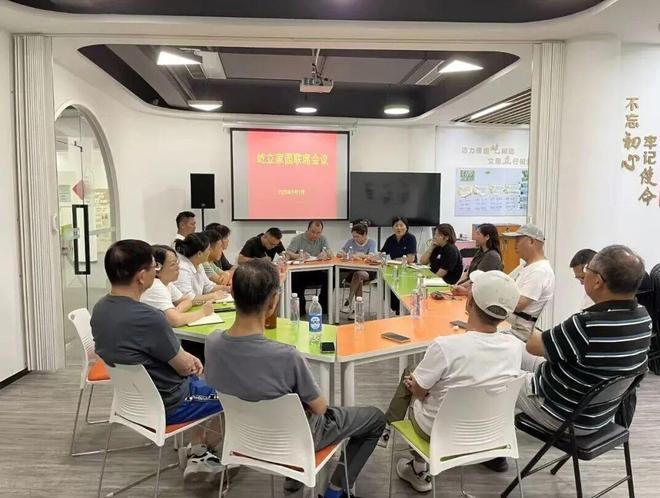 告别“停车障碍赛”！400多辆废弃车被清运停车自由终实现(图11)