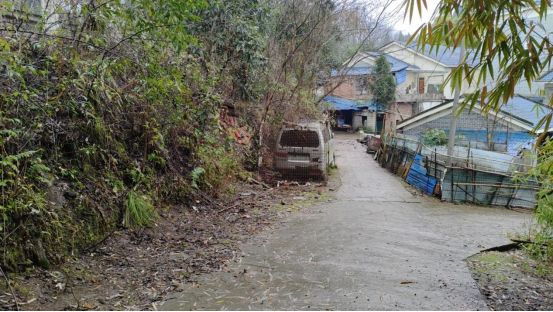 严查！曝光！达州废弃汽车专项执法整治在行动(图9)